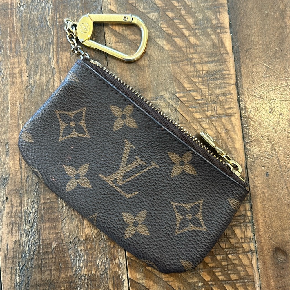 Louis Vuitton keychain wallet authentic